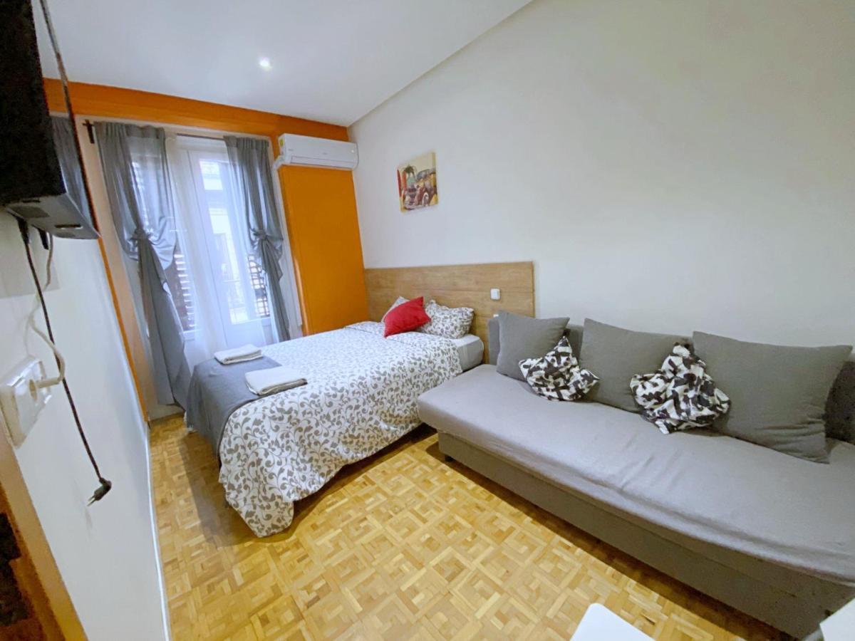 Apartamentos Smartrenting La Latina Madrid Exterior photo
